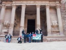 Посещение Петру , первый Абхазский флаг в Петре 